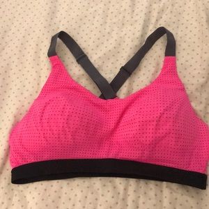 Victoria secret sports bra 36c